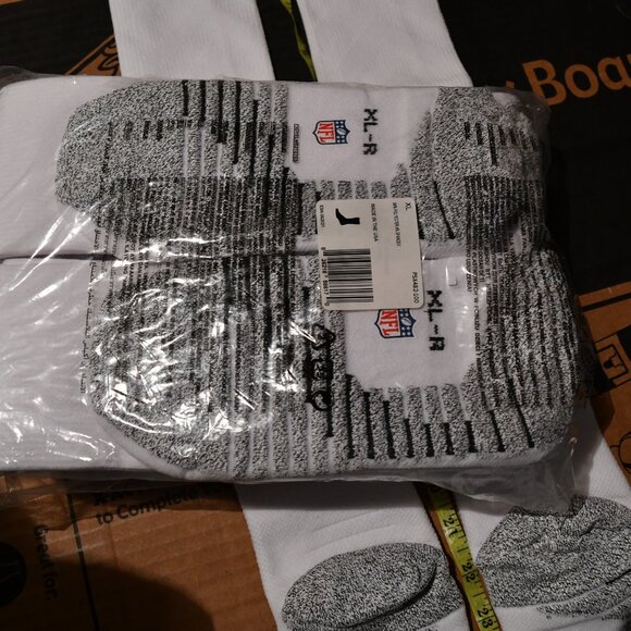 Nike NFL Team Issued Men's White XL - Long Compression Socks  6PK New in Package - Picture 5 of 7